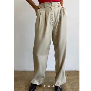 Donni. Pleated Trouser in Lychee